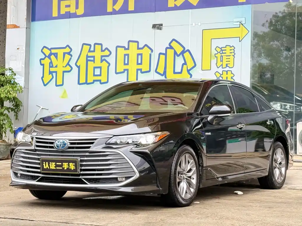 Toyota Avalon 2020 — фото 1