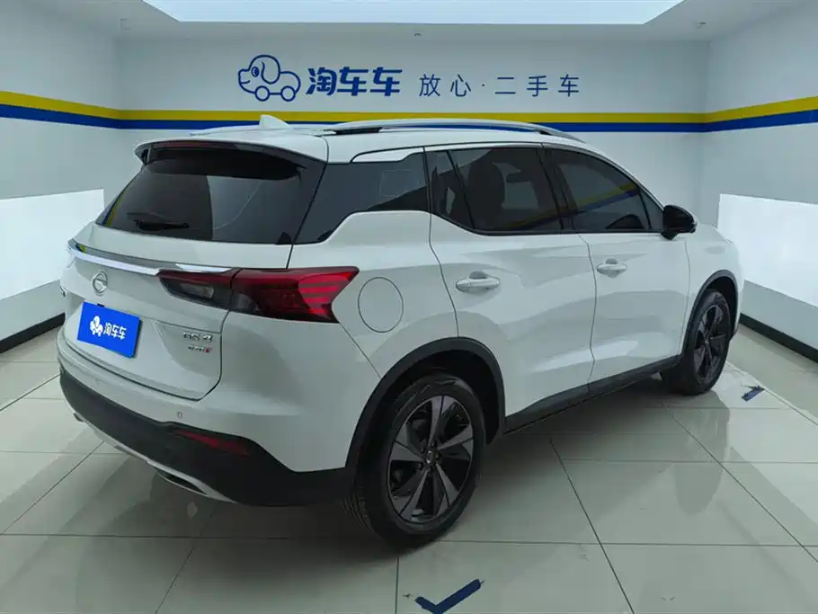 GAC Motor Trumpchi GS4 2024 — фото 3