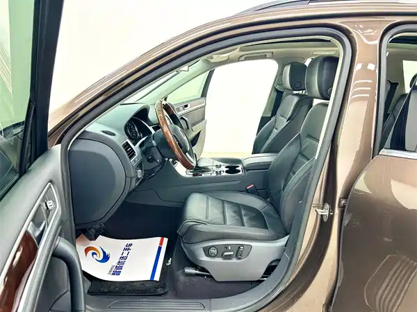 Volkswagen Touareg 2014