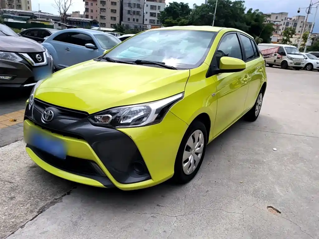 Toyota Yaris L 2018 — фото 2