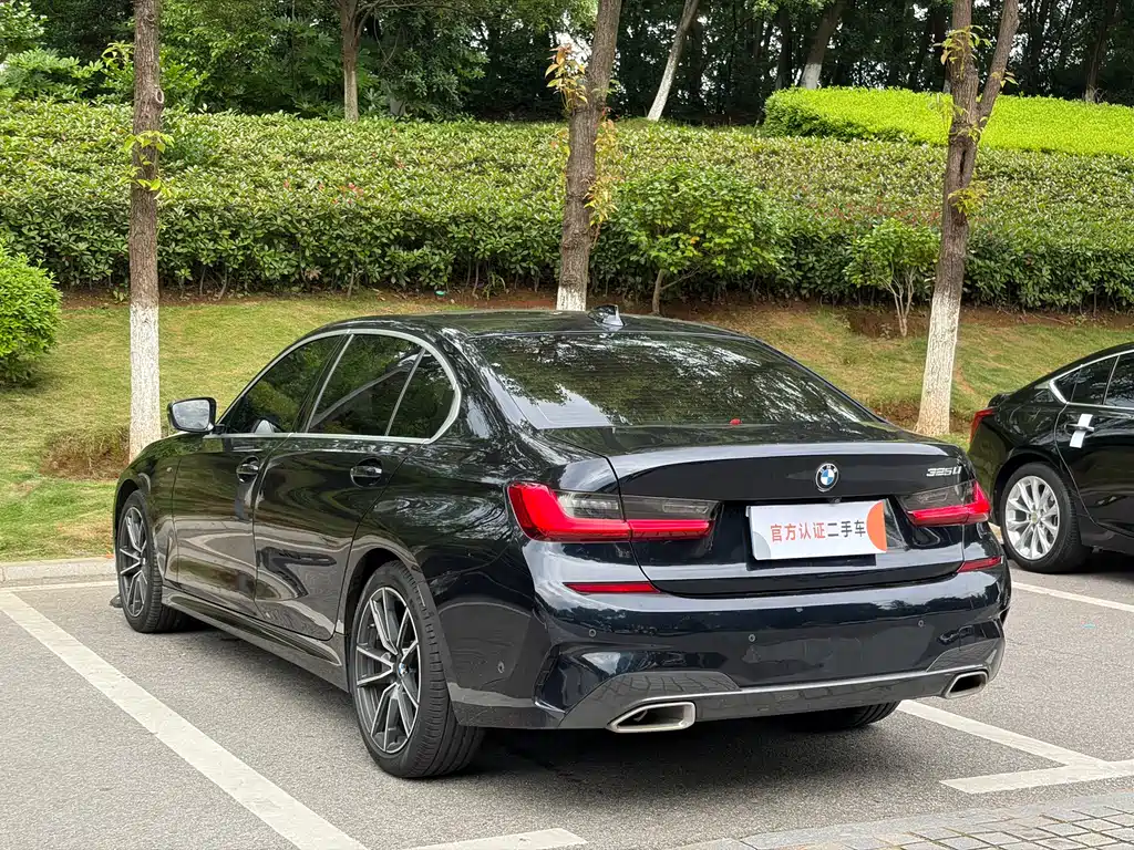 BMW 3 Series 2021 — фото 17