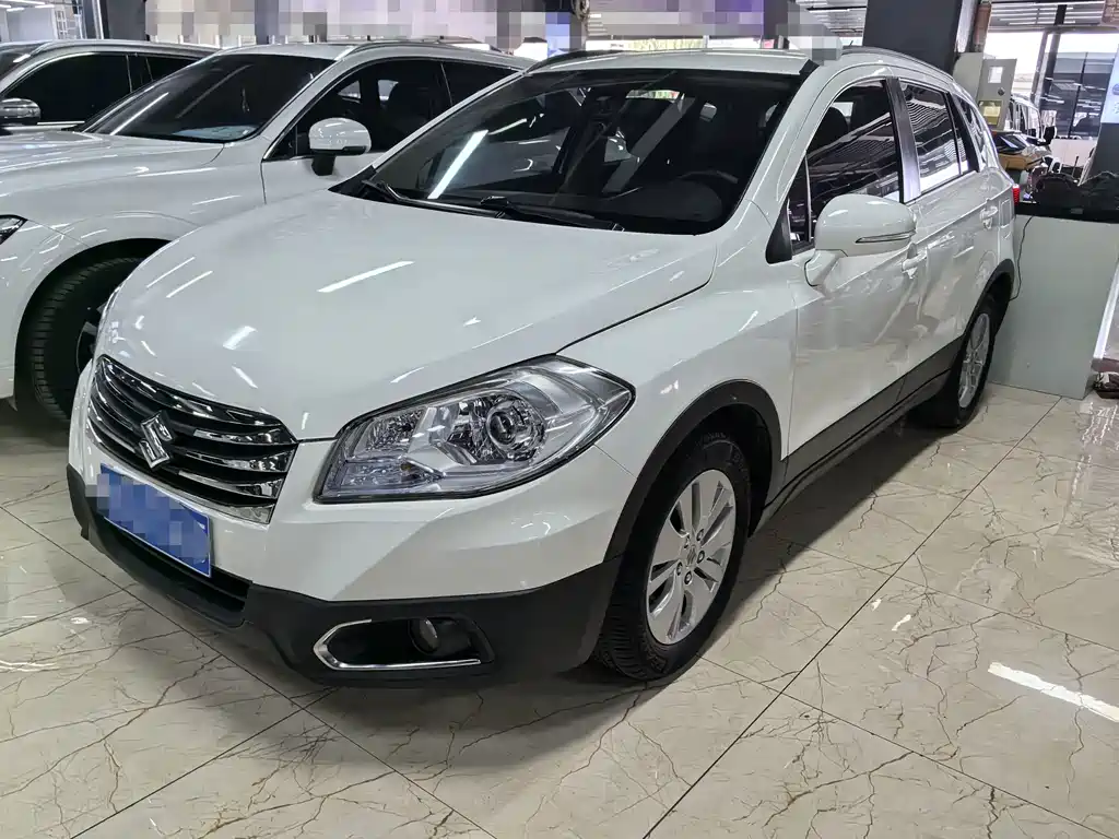 Suzuki S-Cross 2014