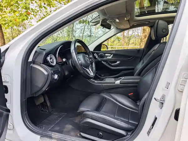 Mercedes-Benz C-Class 2019