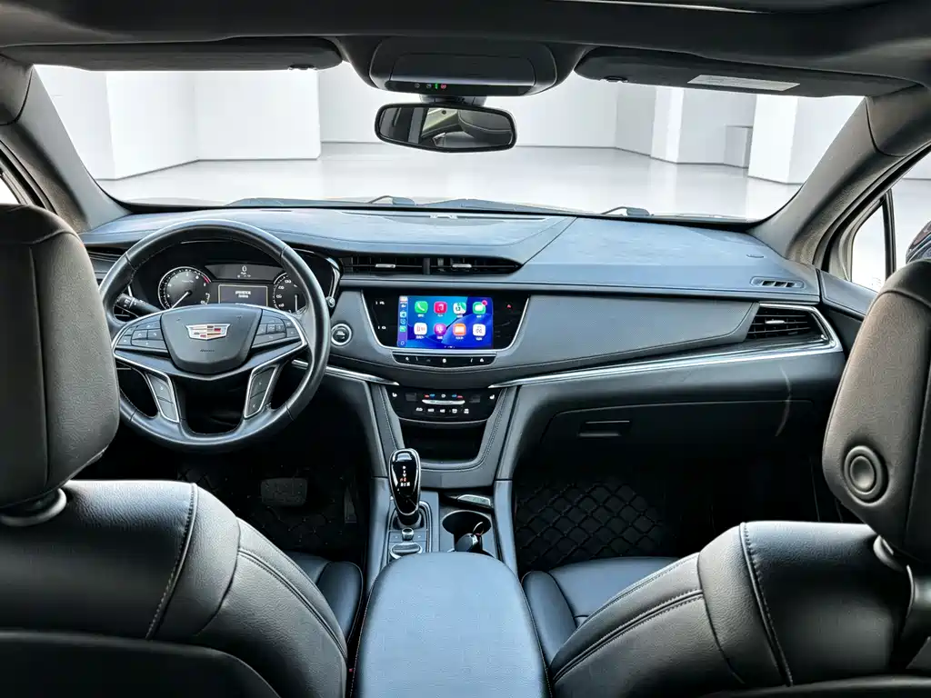 Cadillac XT5 2021 — фото 6