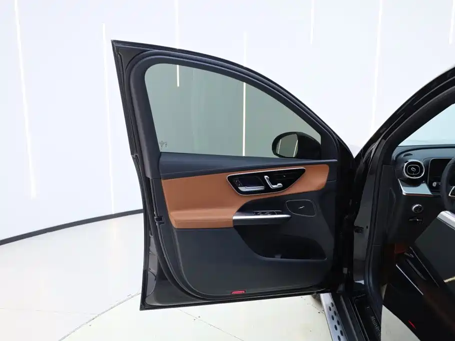 Mercedes-Benz GLC 2025 — фото 16