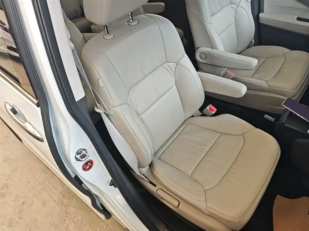 Honda Odyssey 2017 — фото 25