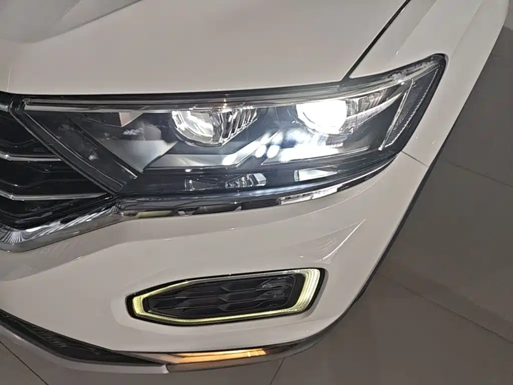 Volkswagen T-Roc 2019 — фото 24