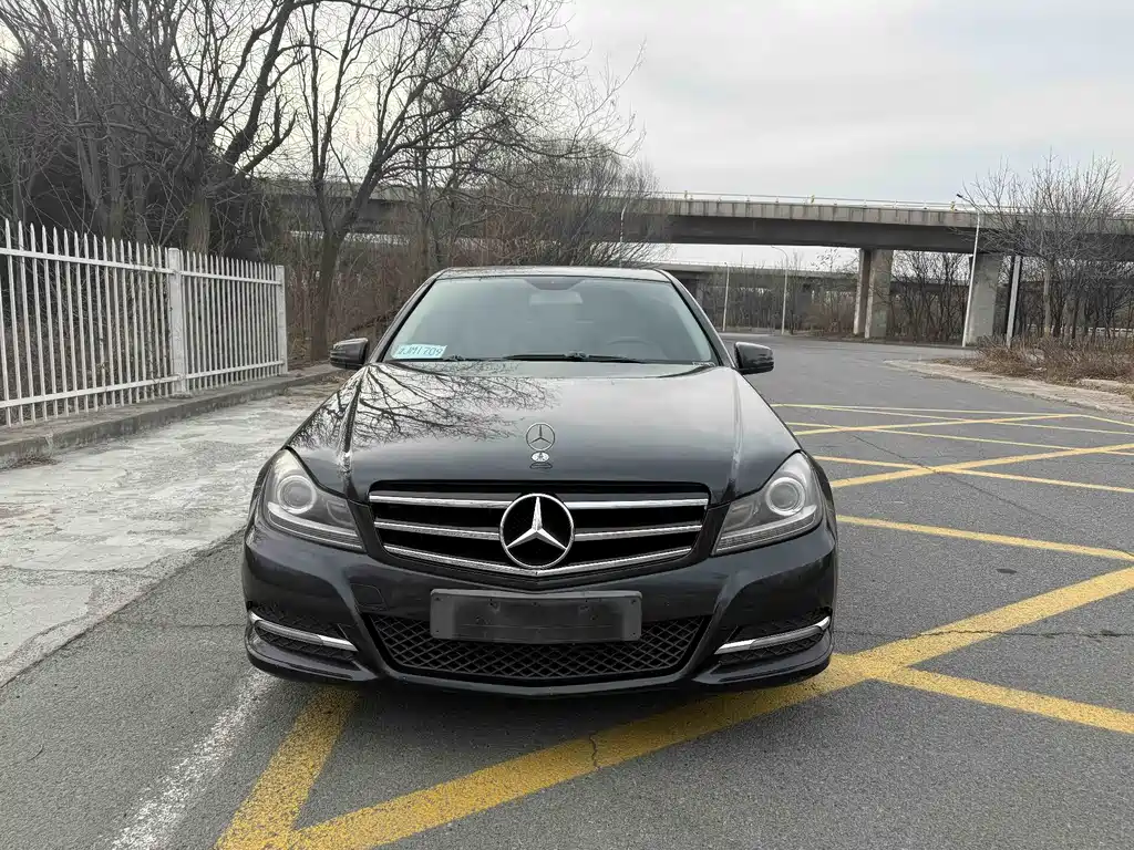 Mercedes-Benz C-Class 2012 — фото 2