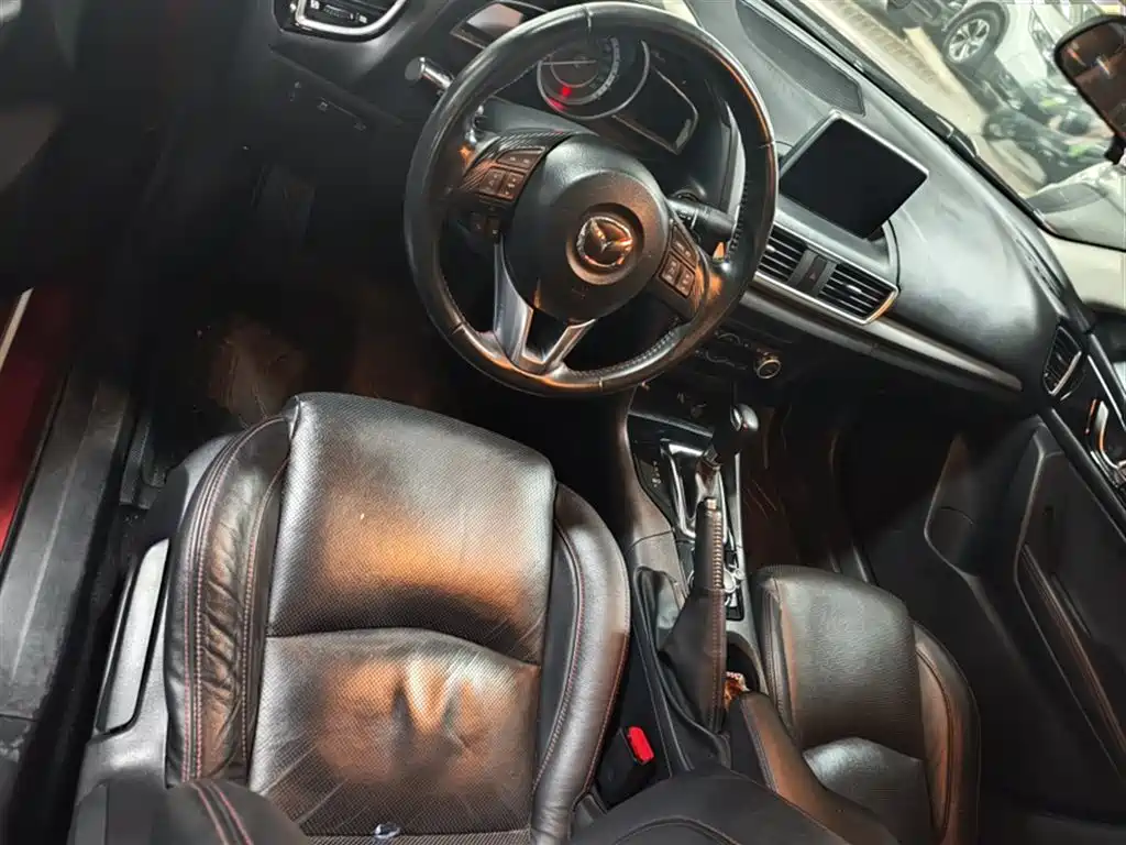 Mazda 3 Axela 2015 — фото 17