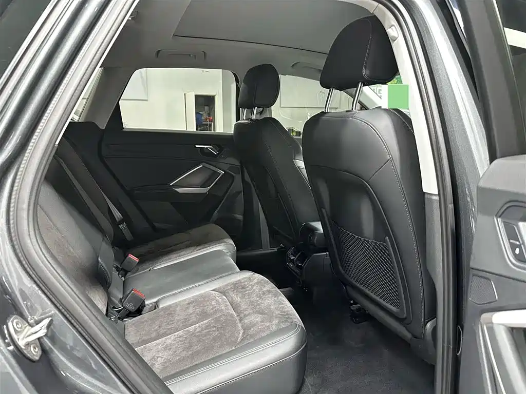 Audi Q3 2022 — фото 18
