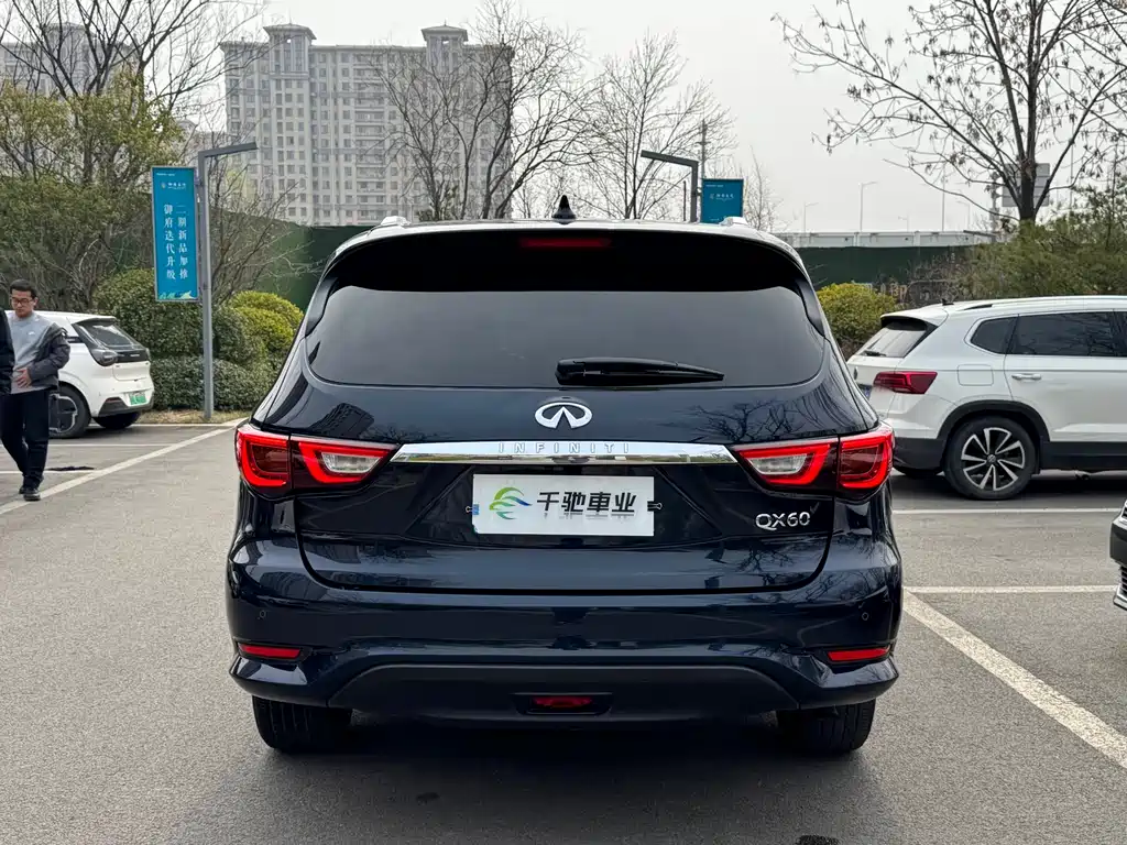 Infiniti QX60 2018 — фото 16