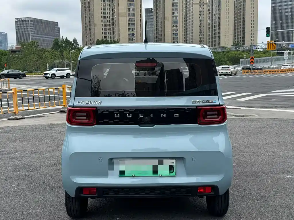 Wuling MINIEV 2021 — фото 7
