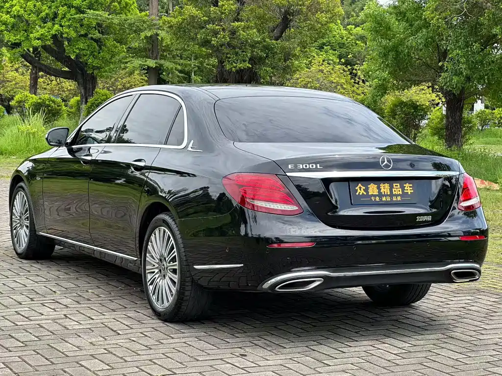 Mercedes-Benz E-Class 2020 — фото 16