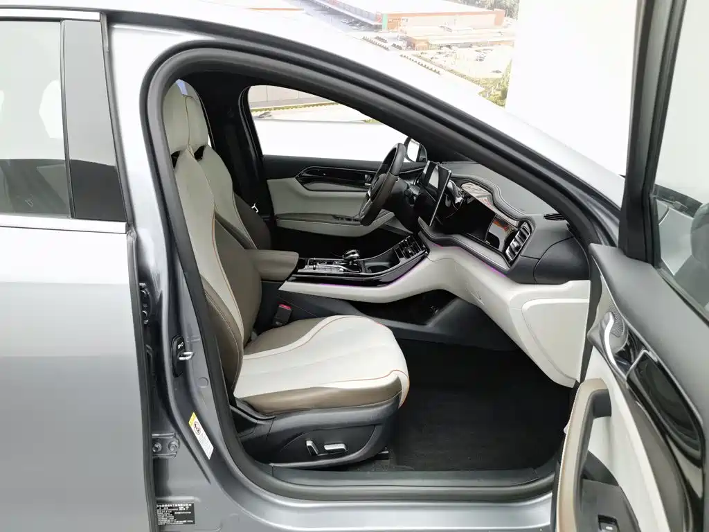 BYD Qin PLUS 2023 — фото 23