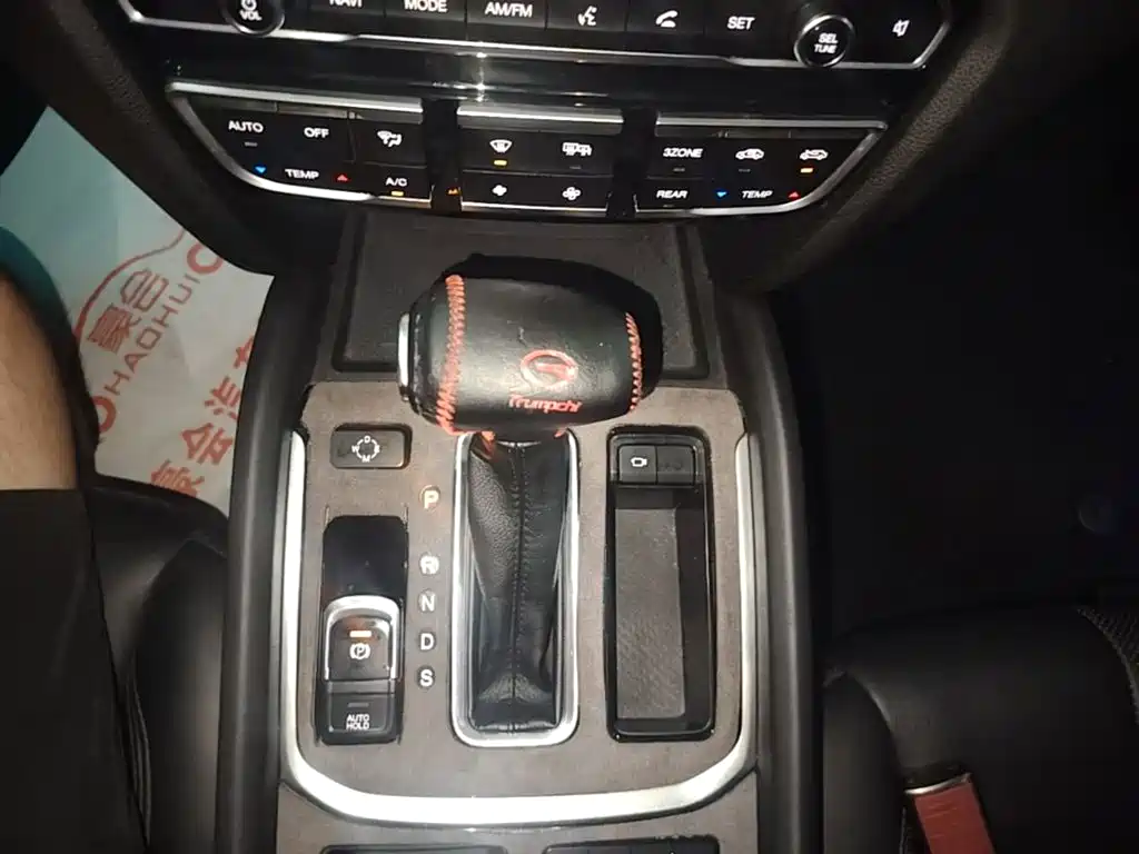 GAC Motor Trumpchi GS8 2017 — фото 14