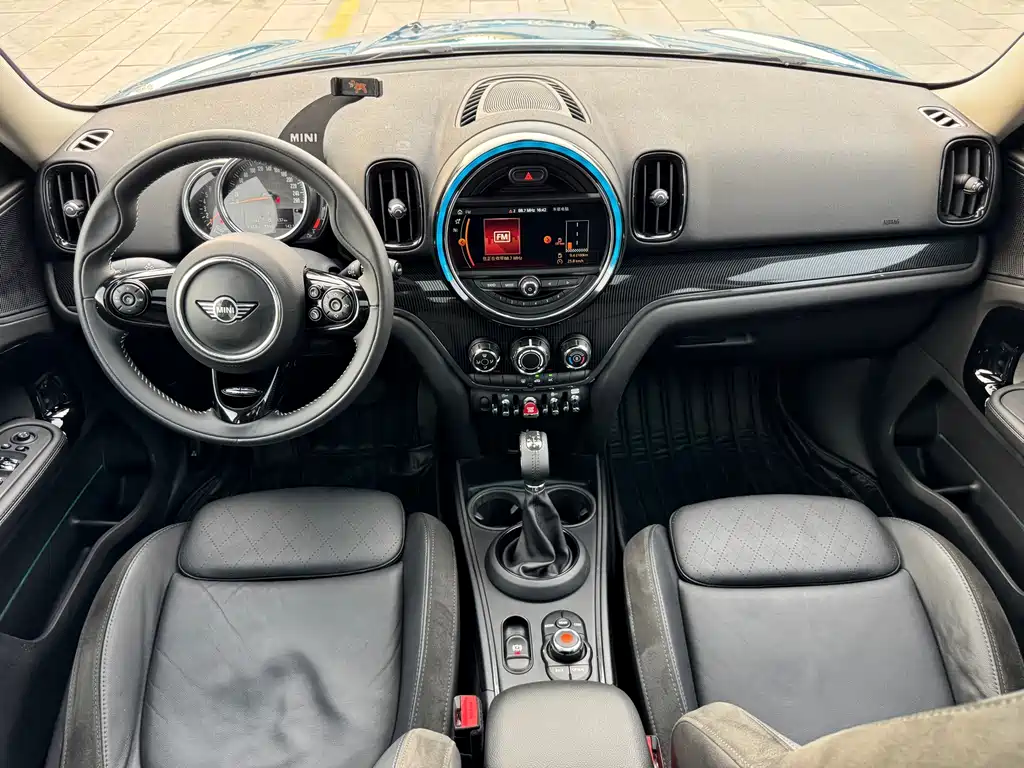 MINI Countryman 2019 — фото 13