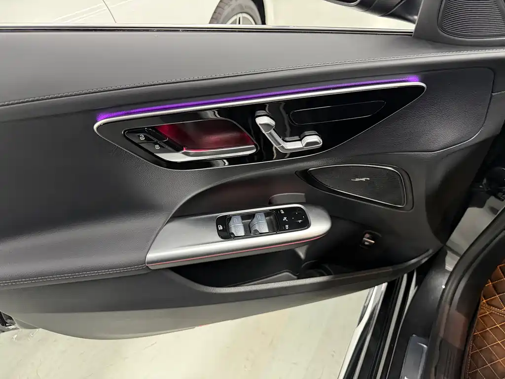 Mercedes-Benz C-Class 2022