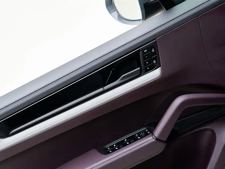 Porsche Cayenne 2024 — фото 16