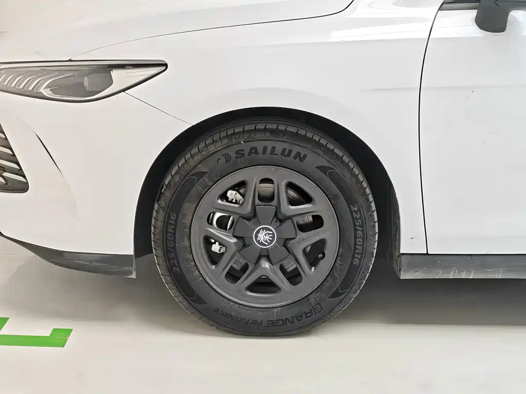 BYD Qin PLUS 2025 — фото 8