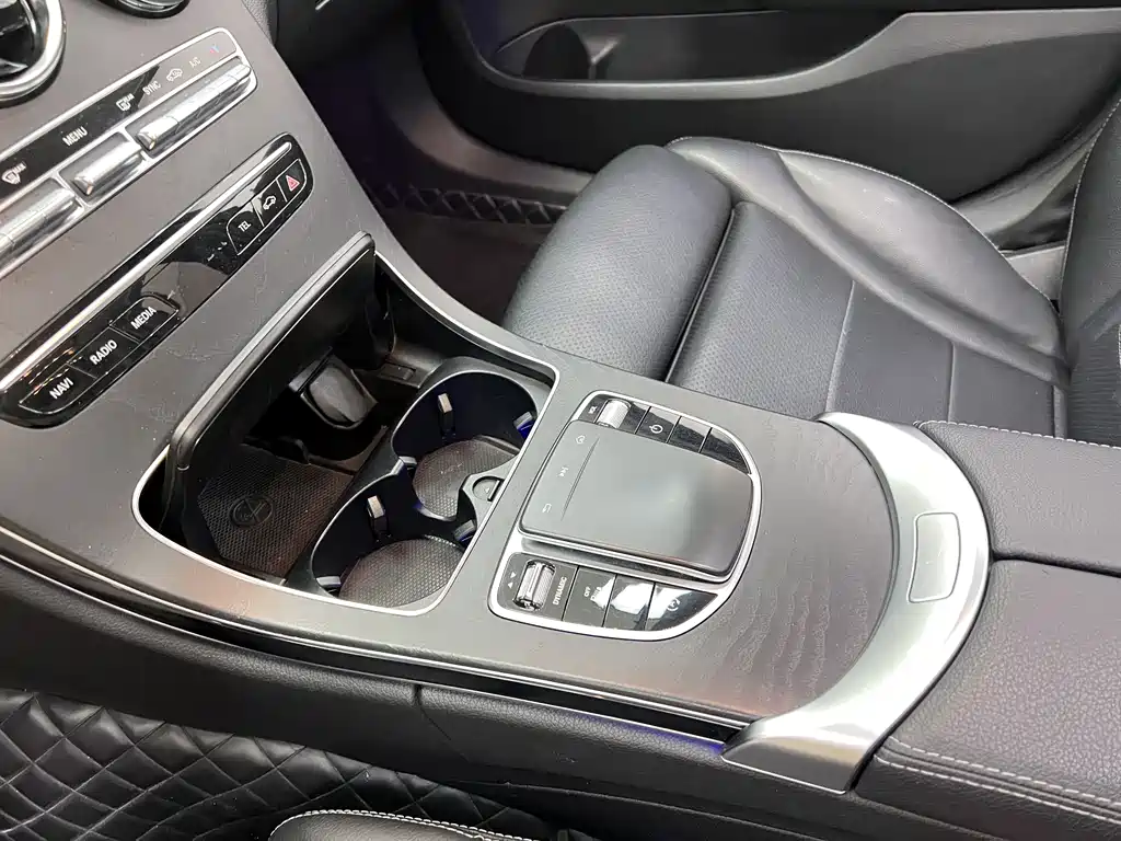Mercedes-Benz C-Class 2021 — фото 17