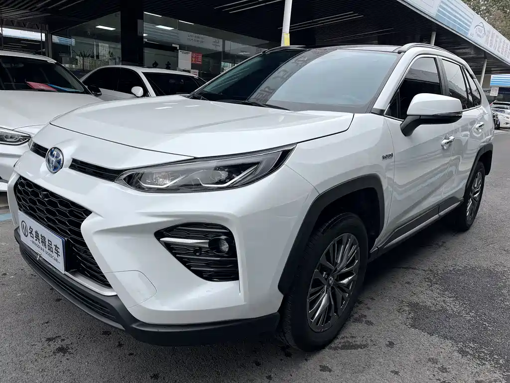 Toyota Wildlander 2023 — фото 1