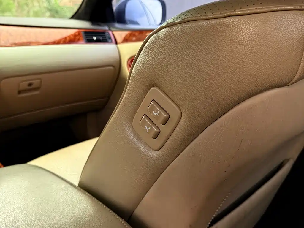 Toyota Crown 2006 — фото 19