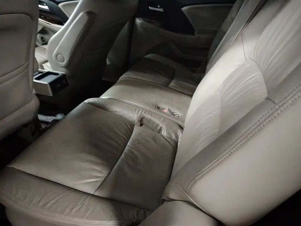 Honda Odyssey 2015 — фото 13