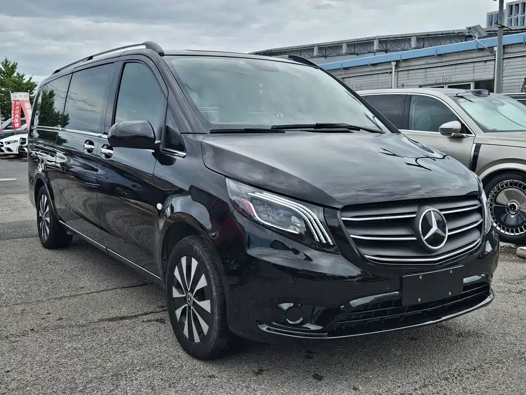 Mercedes-Benz Vito 2023 — фото 2