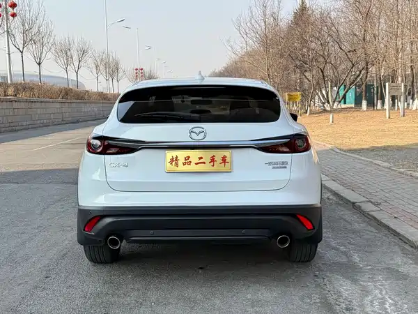 Mazda CX-4 2022
