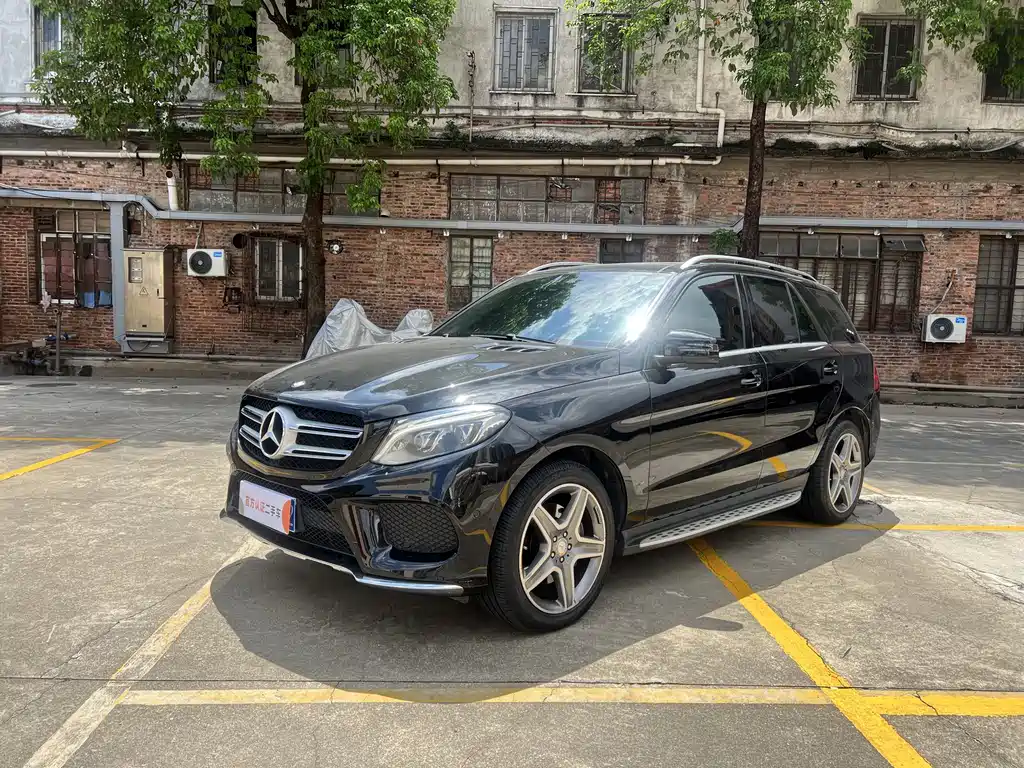 Mercedes-Benz GLE 2016