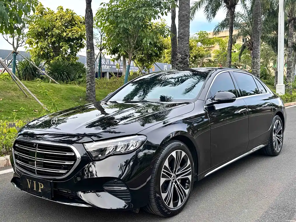 Mercedes-Benz E-Class 2025 — фото 2
