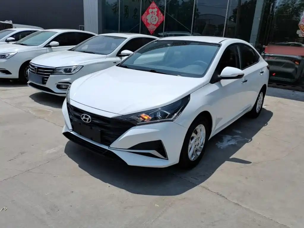 Hyundai Verna 2020 — фото 1