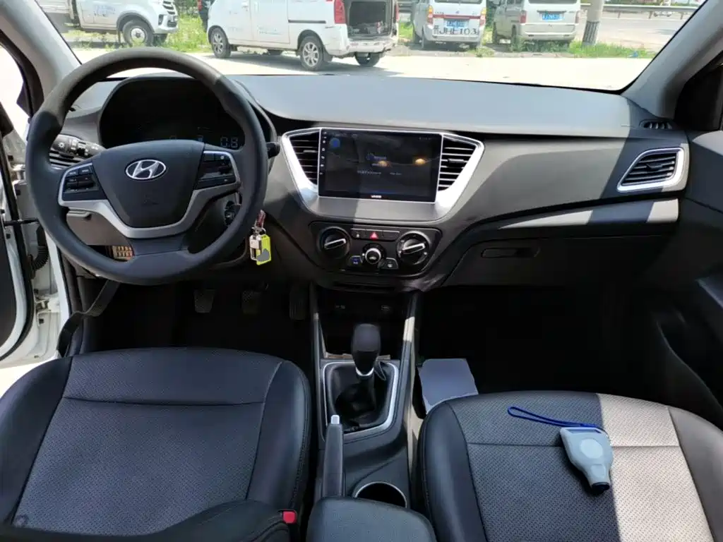 Hyundai Verna 2020 — фото 10