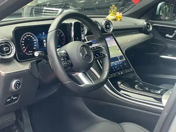Mercedes-Benz C-Class 2023