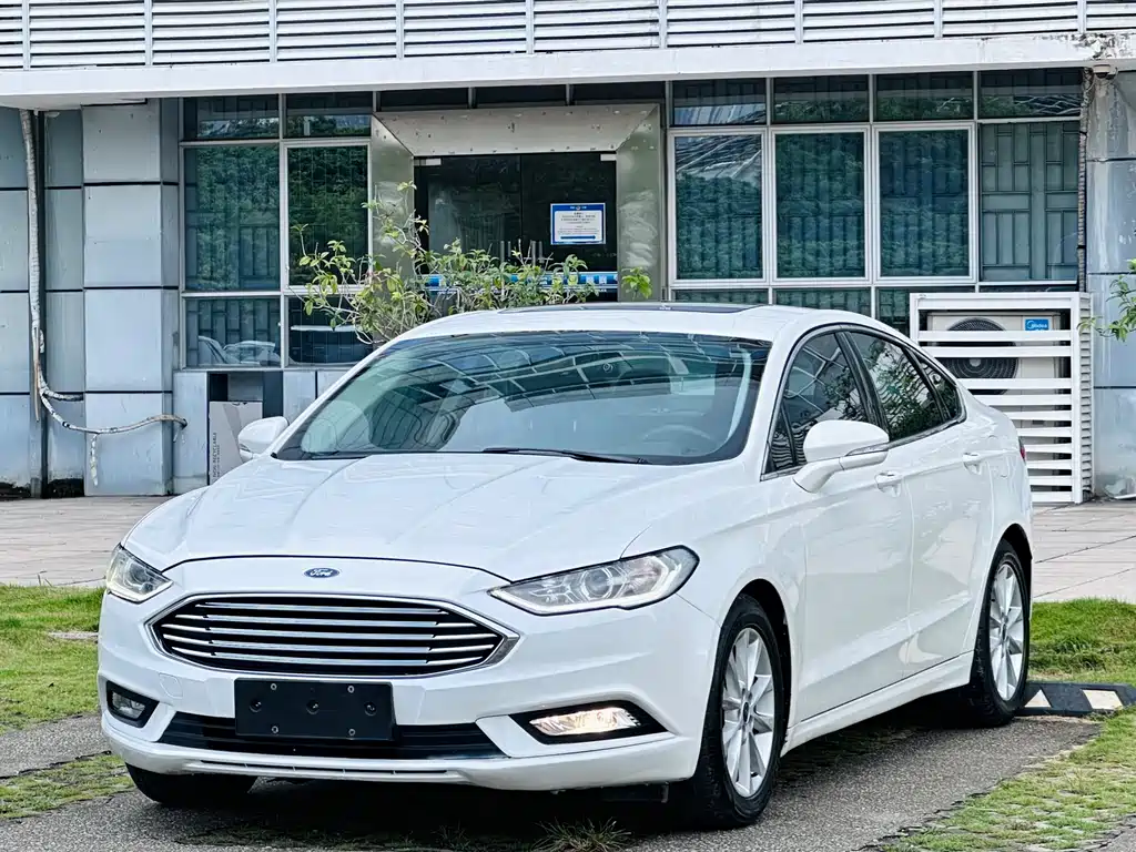 Ford Mondeo 2018 — фото 1