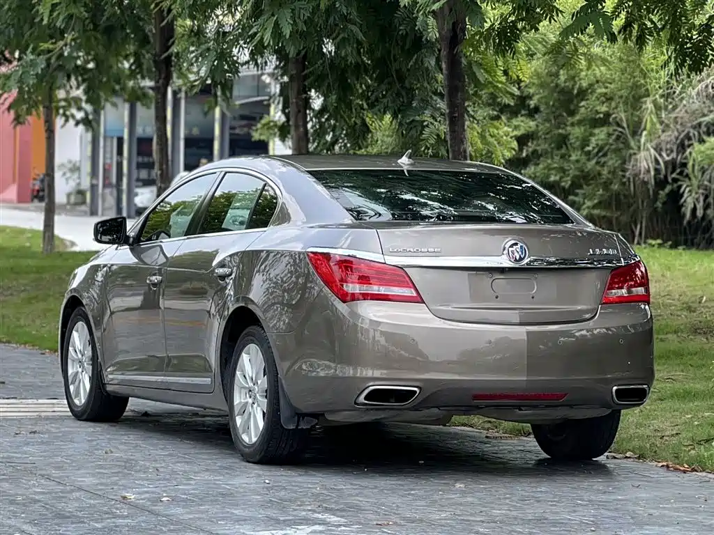Buick LaCrosse 2015 — фото 4