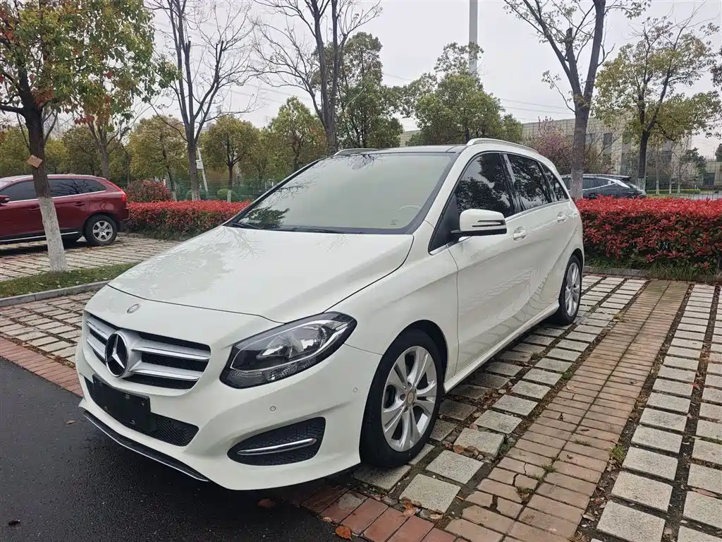 Mercedes-Benz B-Class 2016 — фото 23