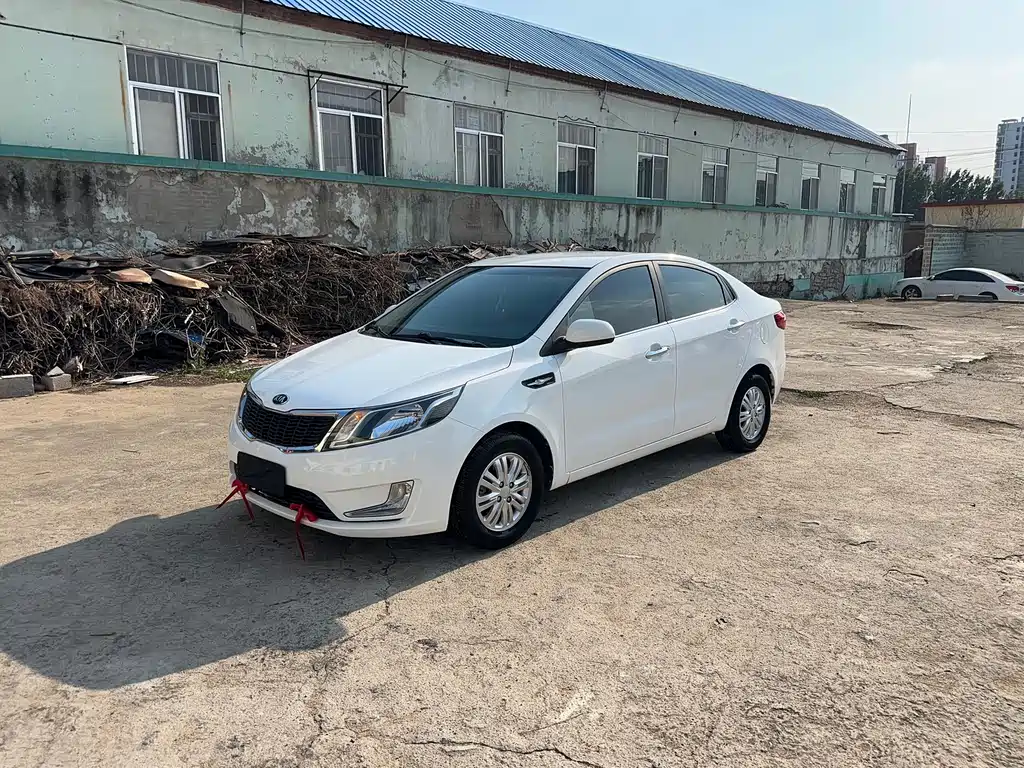 Kia K2 2013