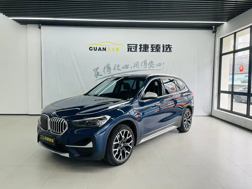 BMW X1 2021 — фото 1