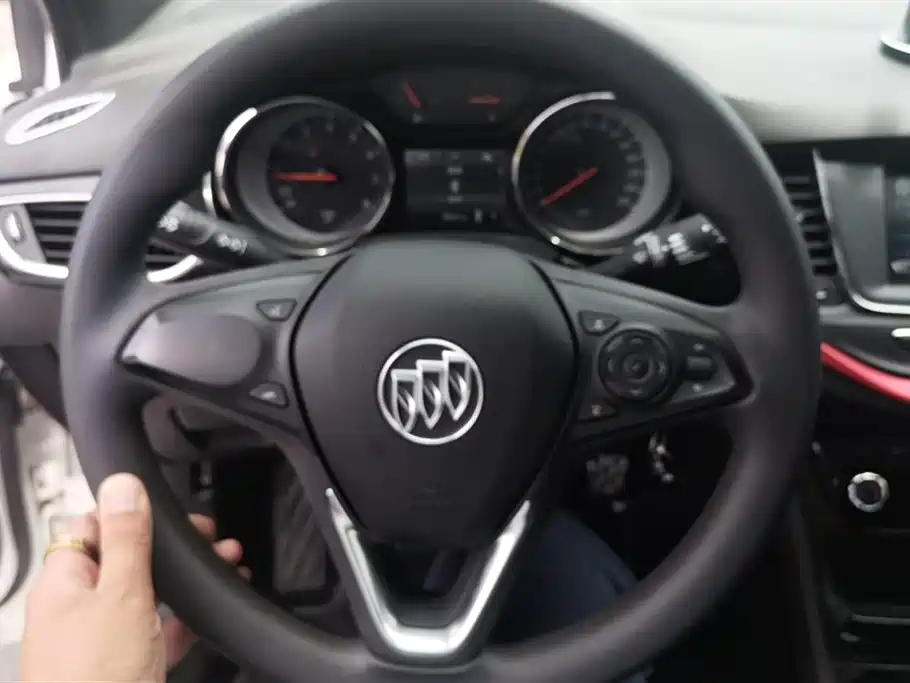 Buick Verano 2018 — фото 15
