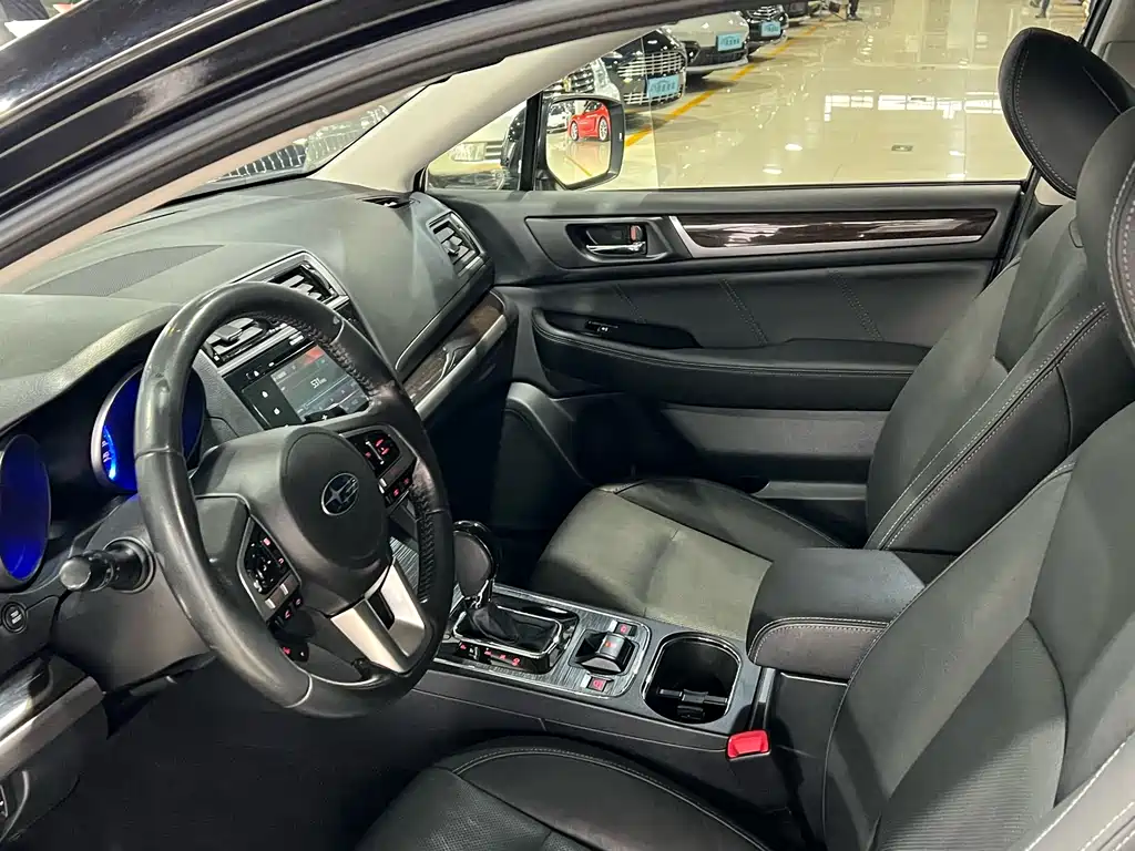 Subaru Outback 2016 — фото 16
