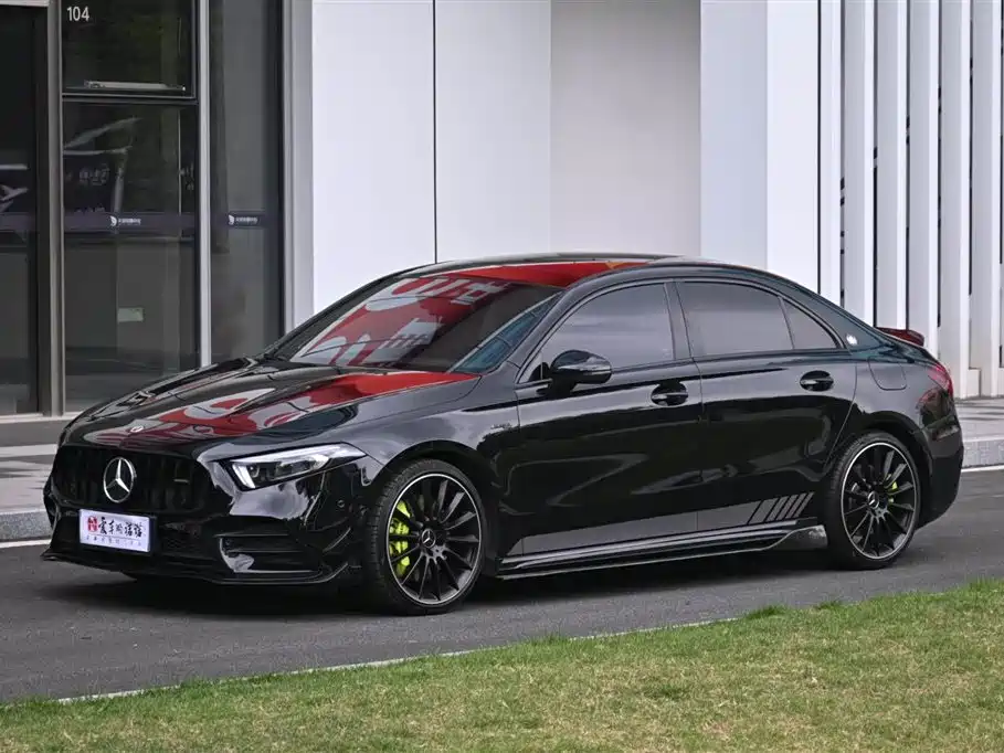 Mercedes-Benz A-Class AMG 2023 — фото 1