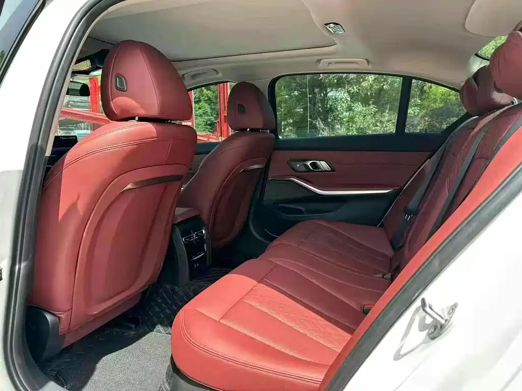 BMW 3 Series 2023