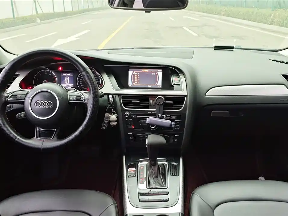Audi A4L 2013 — фото 5