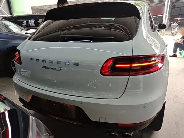 Porsche Macan 2017