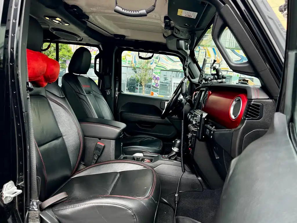 Jeep Wrangler 2019 — фото 8