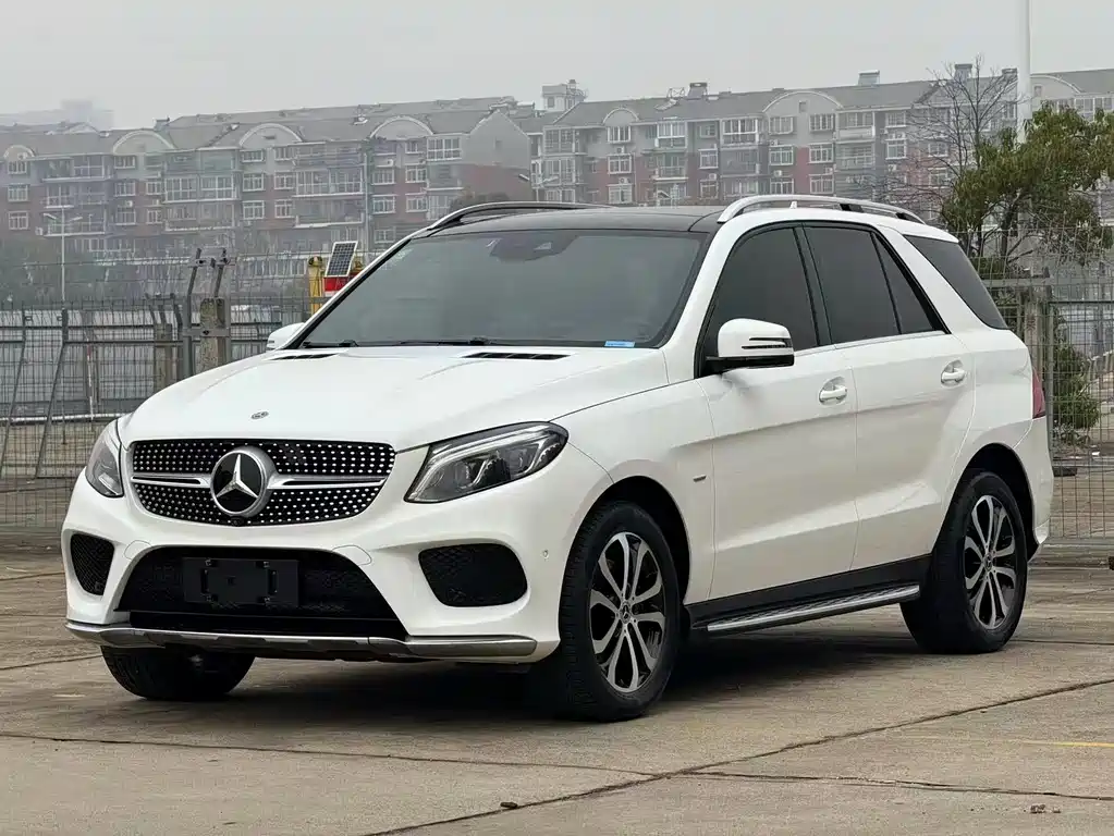 Mercedes-Benz GLE 2018 — фото 1
