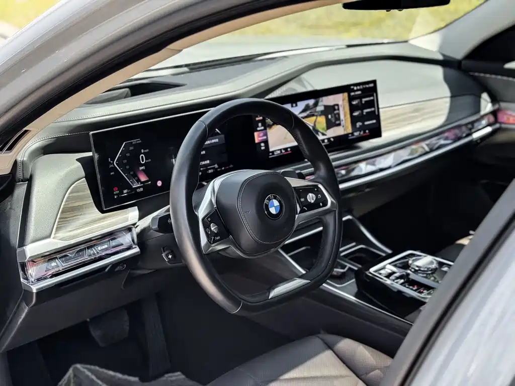 BMW 7 Series 2024 — фото 11