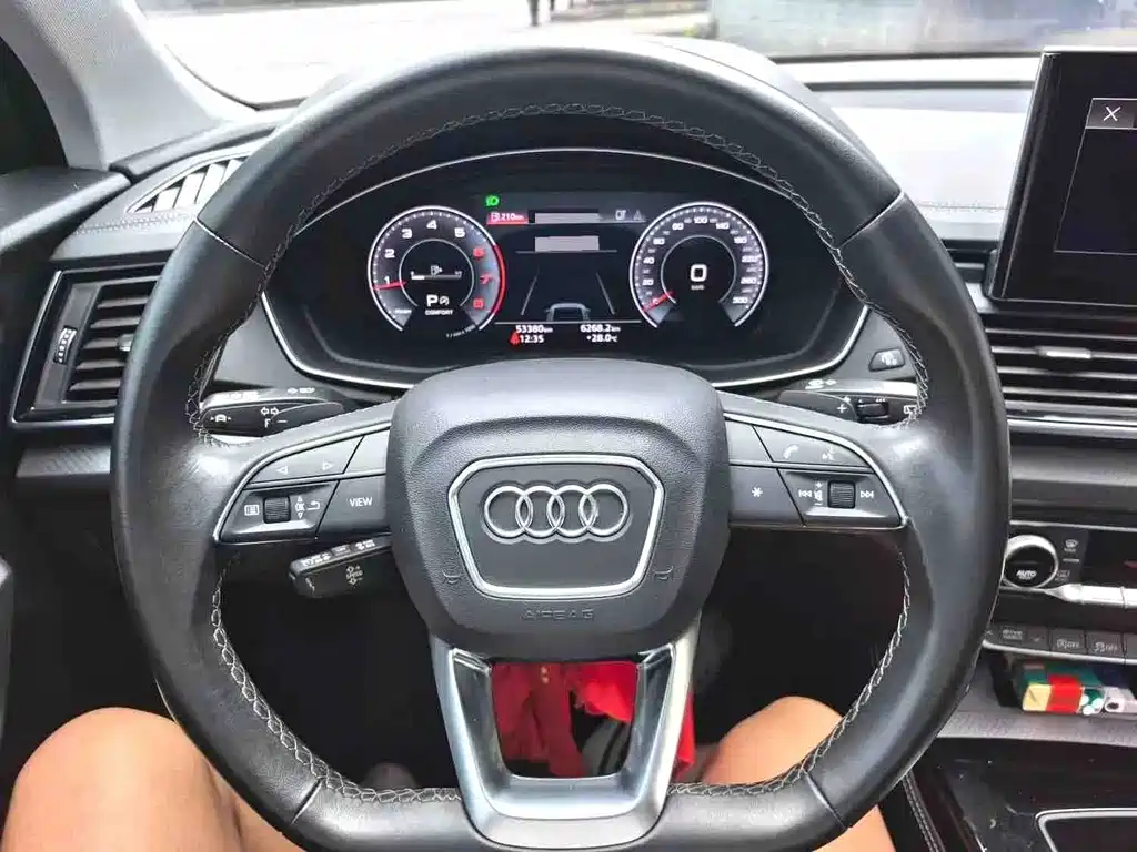 Audi Q5L 2022 — фото 8