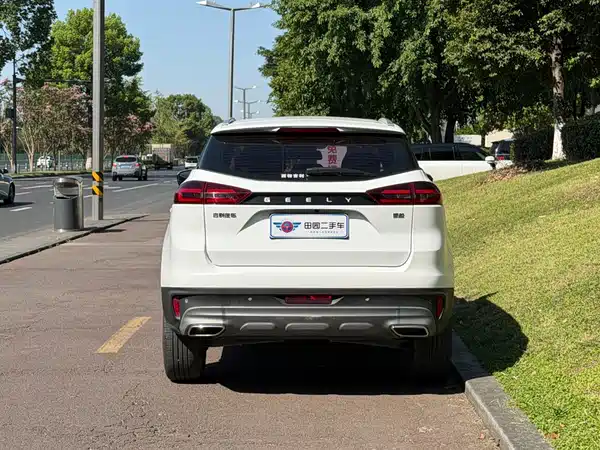 Geely Boyue 2022